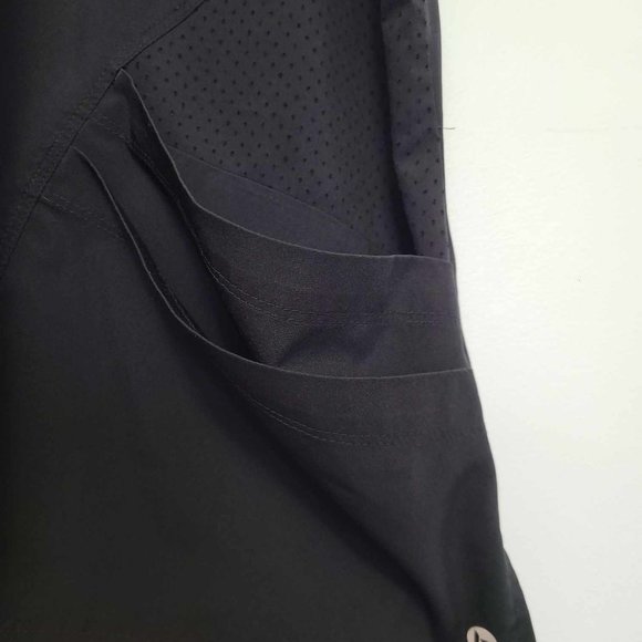 Plus Size Scrub Top - Picture 4 of 4